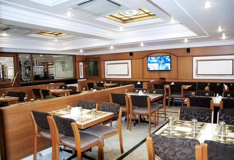 هتل Suvarna Residency