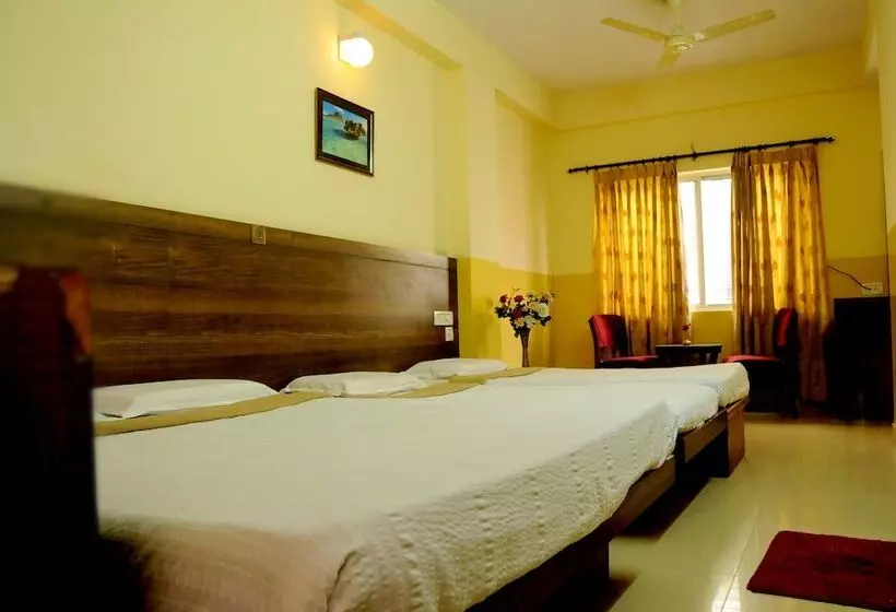 هتل Suvarna Residency