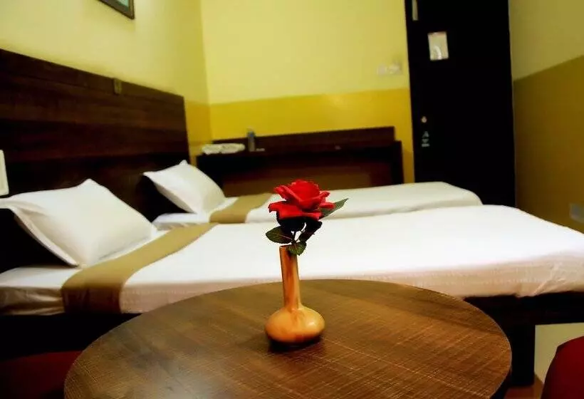 هتل Suvarna Residency