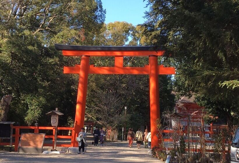 בית מלון כפרי The Screen