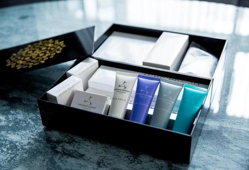 בית מלון כפרי The Screen