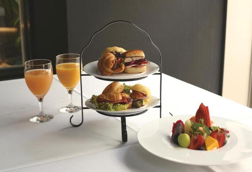 בית מלון כפרי The Screen