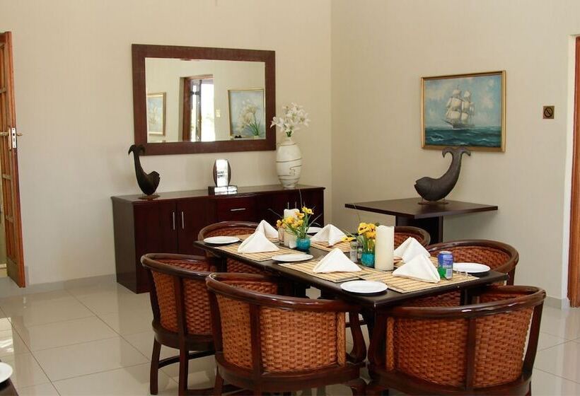 酒店 Tradewinds Country Inn