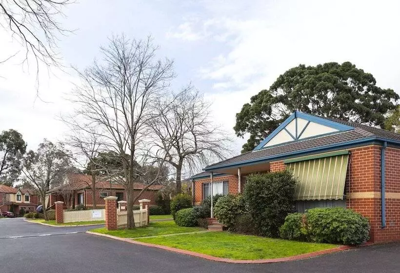 Park Avenue Forest Hill