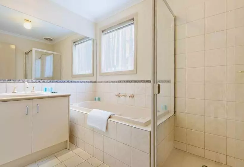 Park Avenue Forest Hill