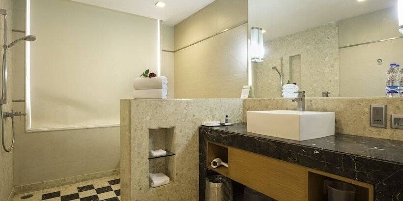 استراحتگاه Nirvana Hotel Banquet Club