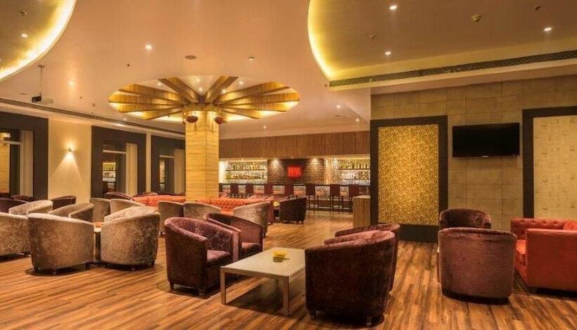 استراحتگاه Nirvana Hotel Banquet Club
