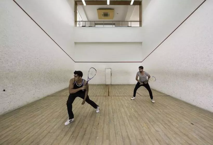 استراحتگاه Nirvana Hotel Banquet Club