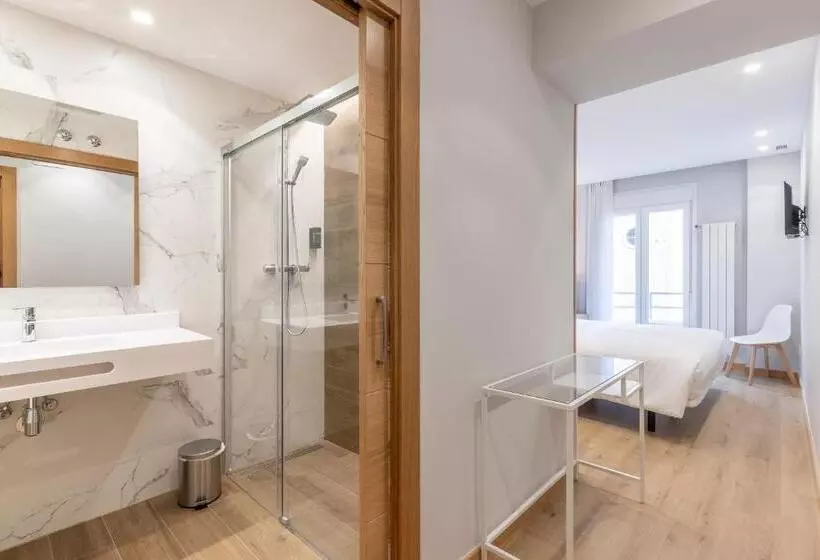 Eightrooms La Rioja Pension