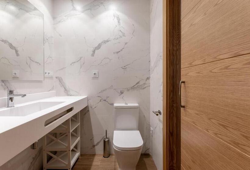 Eightrooms La Rioja Pension