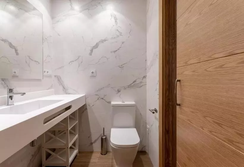 Eightrooms La Rioja Pension