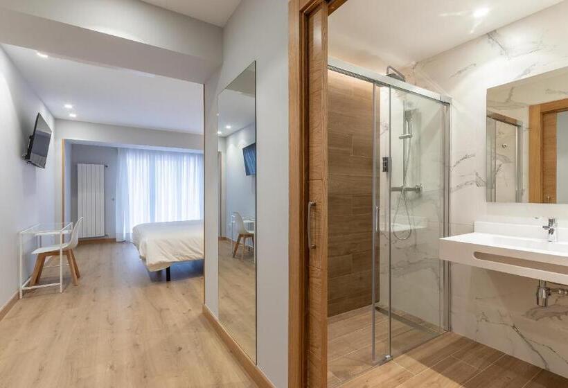 Eightrooms La Rioja Pension