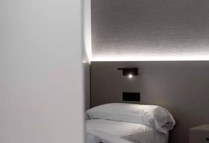 Eightrooms La Rioja Pension