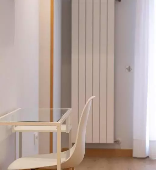 Eightrooms La Rioja Pension