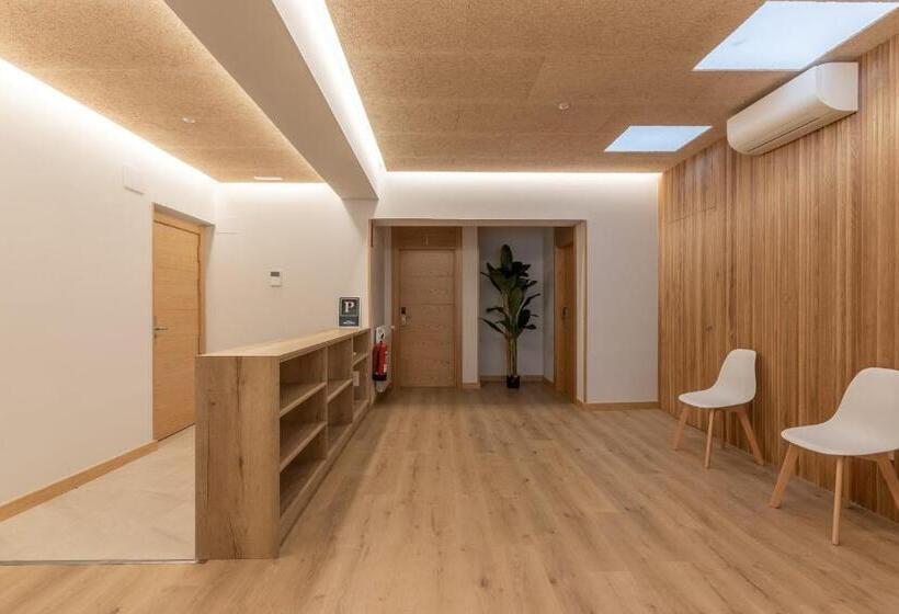 Eightrooms La Rioja Pension