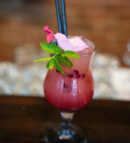 هتل Paradise Laguna Vain