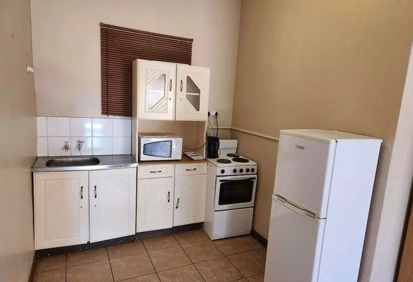 ホテル Postmasburg Inn