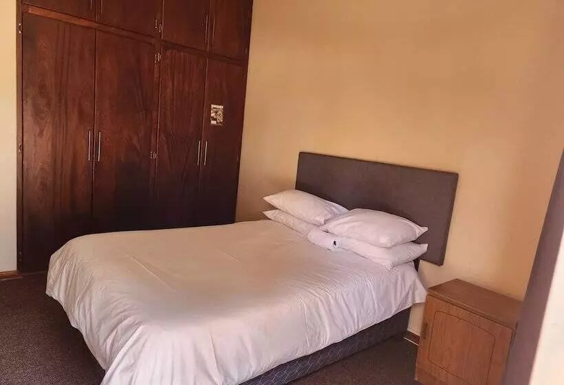 ホテル Postmasburg Inn