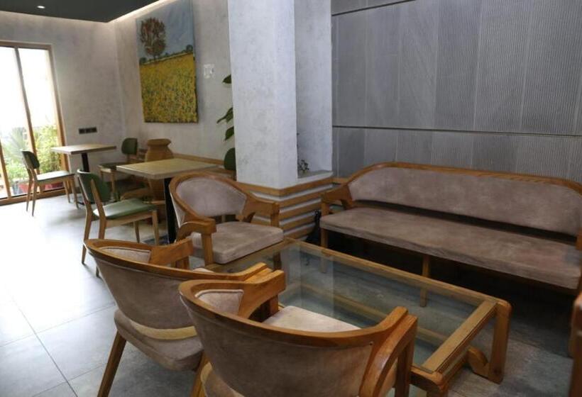 בית מלון כפרי The Elet Business