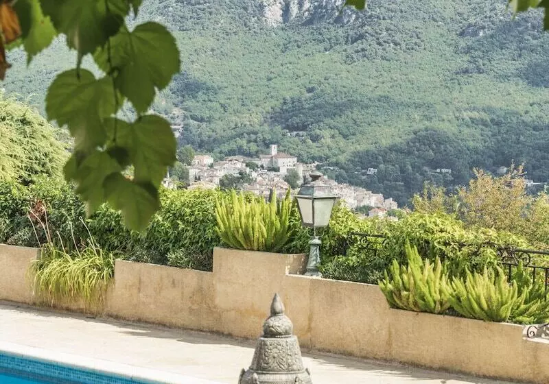 Loup Castel Boutique Hotel B&b