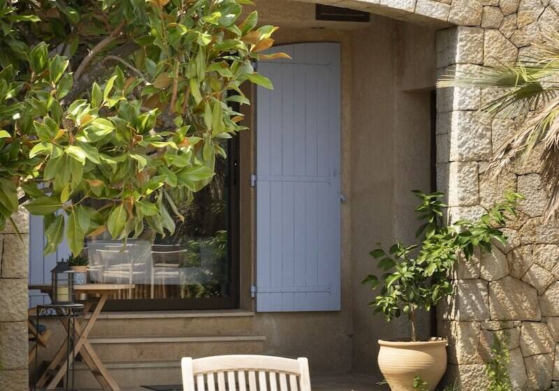 Loup Castel Boutique Hotel B&b