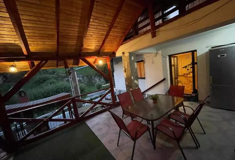 Majatalo Vila Maria Dambovicioara