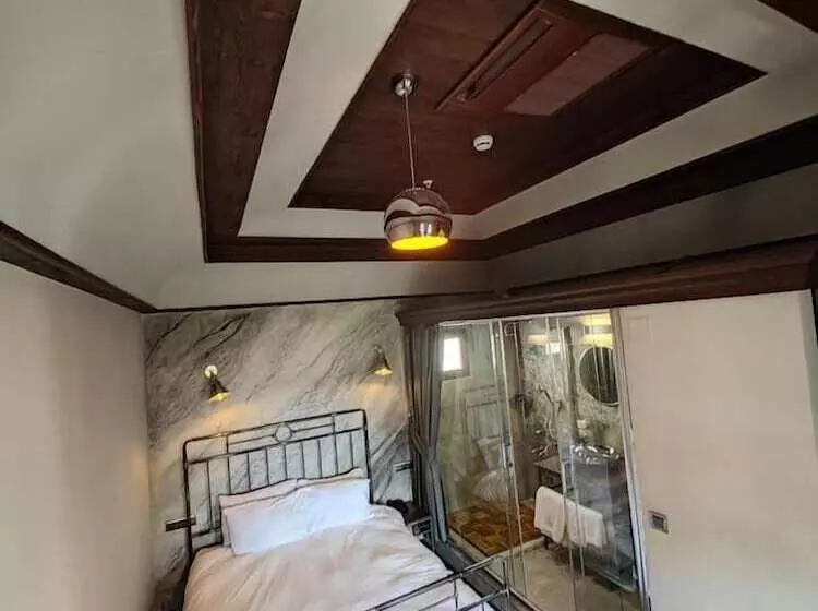 Sam Franss Boutique Otel