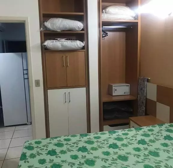 Diroma Fiori Com 1 Suíte E Banheiro Social Extra