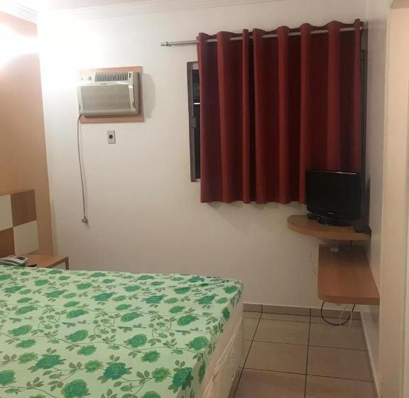 Diroma Fiori Com 1 Suíte E Banheiro Social Extra