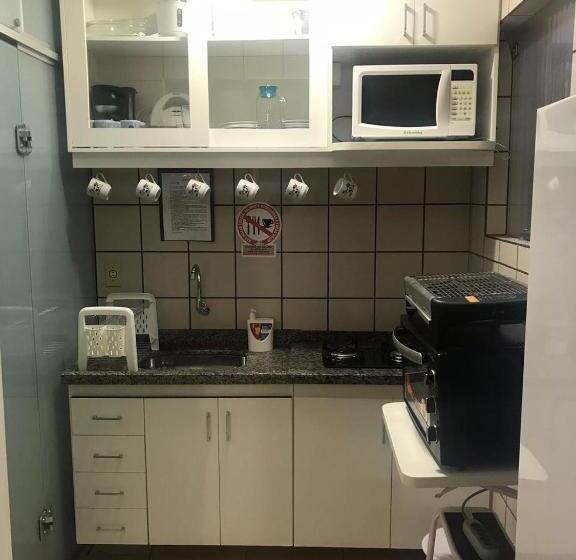 Diroma Fiori Com 1 Suíte E Banheiro Social Extra