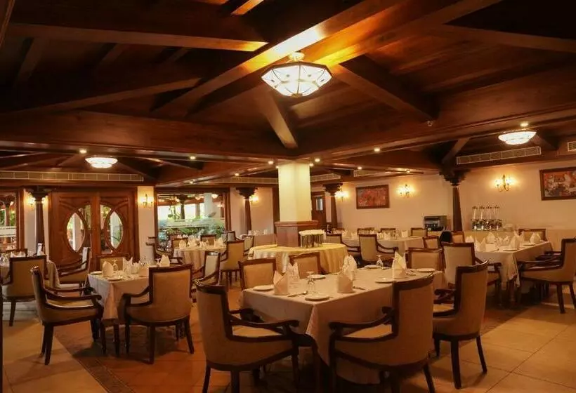 Gokulam Grand Resort & Spa Kumarakom