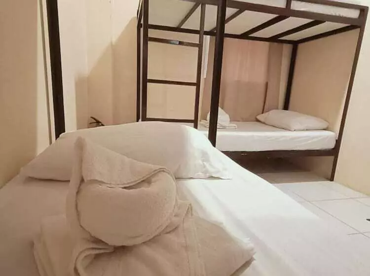 ユースホステル Claytown Pension House