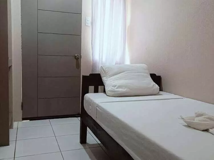 ユースホステル Claytown Pension House