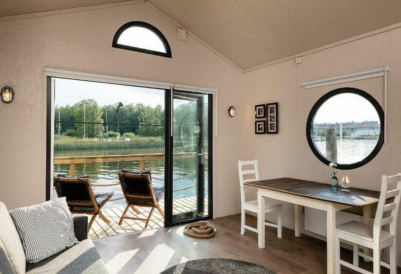 酒店 Jokimaja Alma