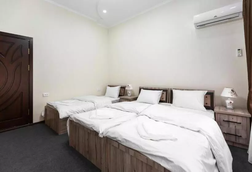 هتل Light