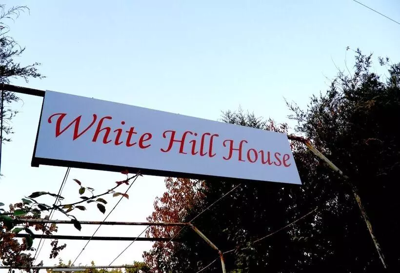 هتل White Hill House