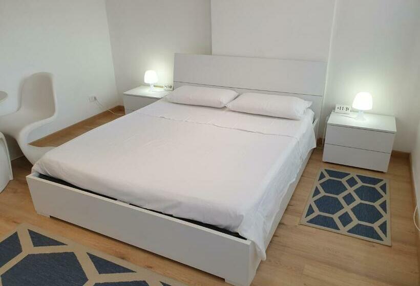 פנסיון Central City Rooms Garage Incluso