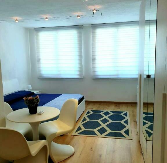 פנסיון Central City Rooms Garage Incluso