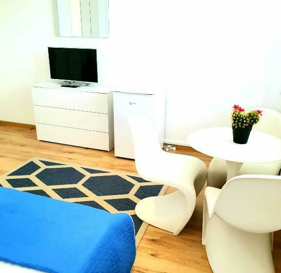 פנסיון Central City Rooms Garage Incluso