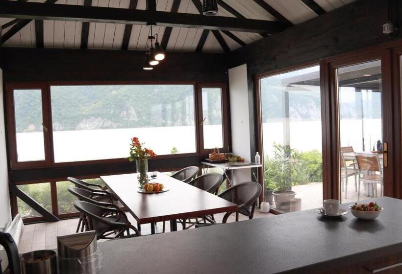 פנסיון Villa Unique