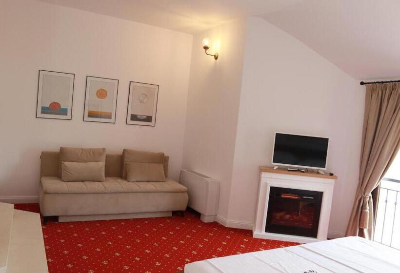 פנסיון Villa Unique