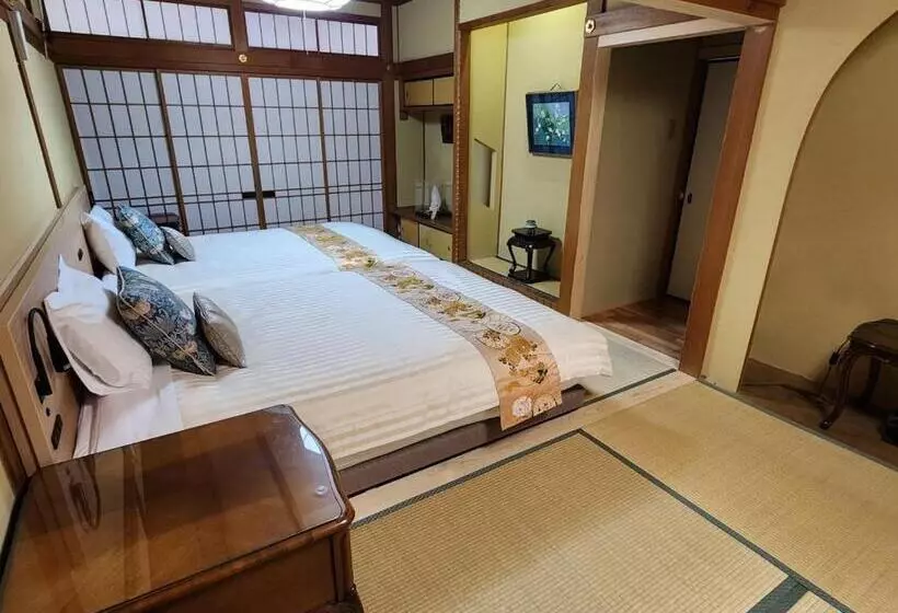 Ryokan 高野山 真田坊 蓮華定院  Koyasan Sanadabo Rengejoin