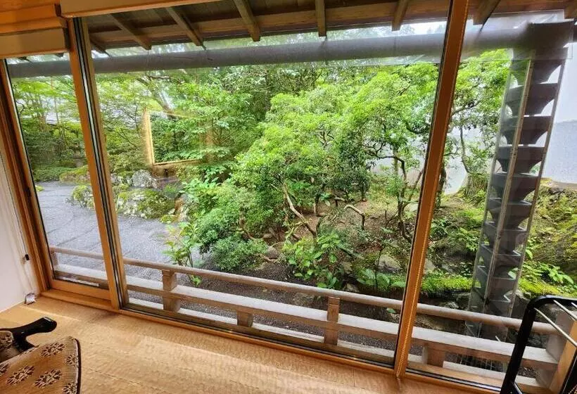 Ryokan 高野山 真田坊 蓮華定院  Koyasan Sanadabo Rengejoin