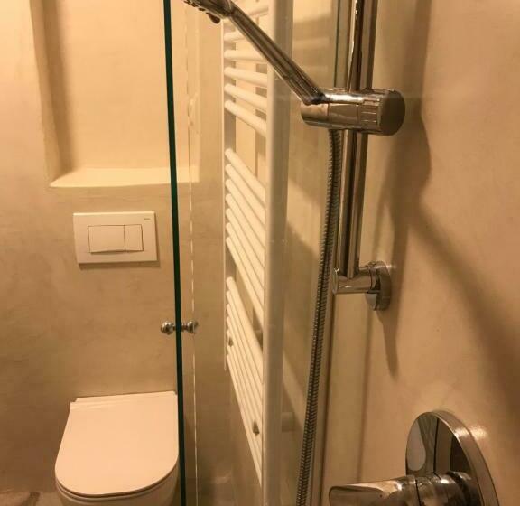 پانسیون The Little Room