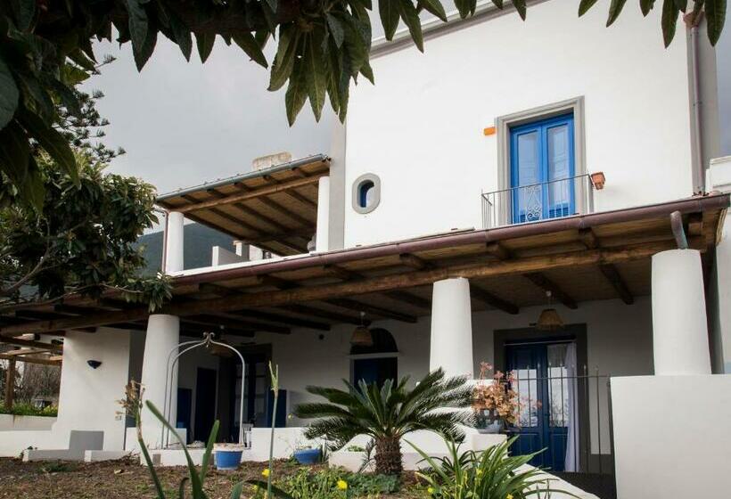 بنسيون Villa Insolia Resort