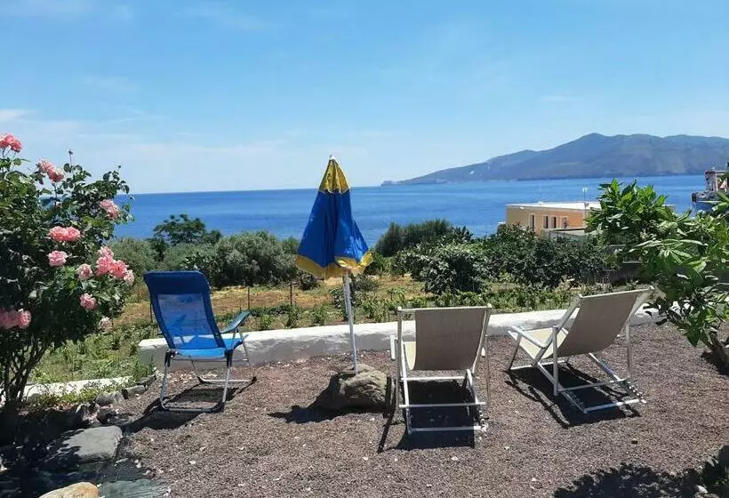 ペンション Villa Insolia Resort