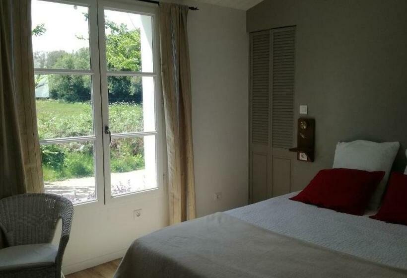 بنسيون Yeu Autrement