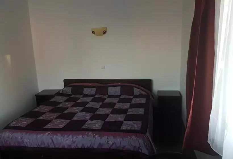 Aamiaismajoitus (B&B) Casa David