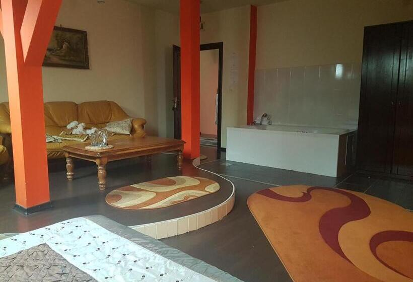 تختخواب و صبحانه Casa David