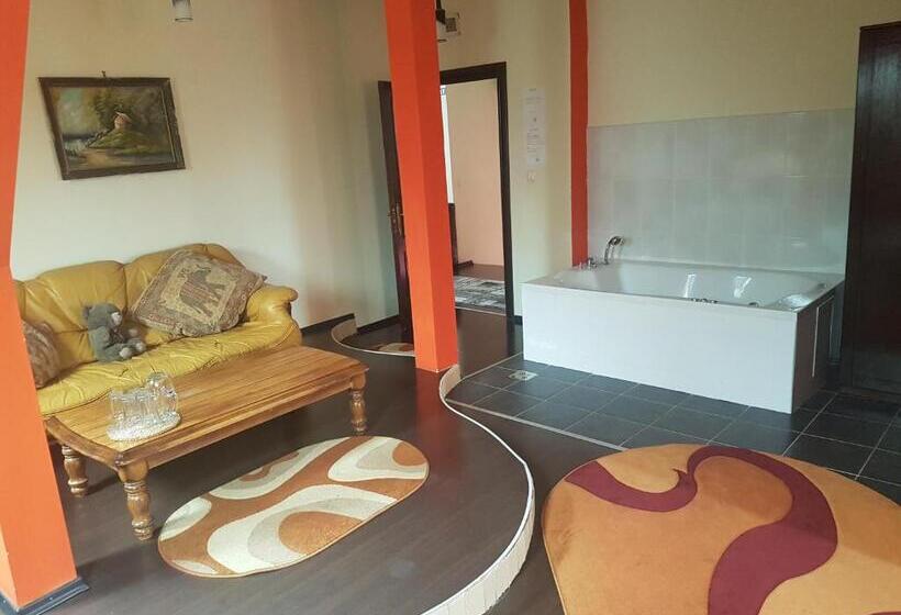 تختخواب و صبحانه Casa David